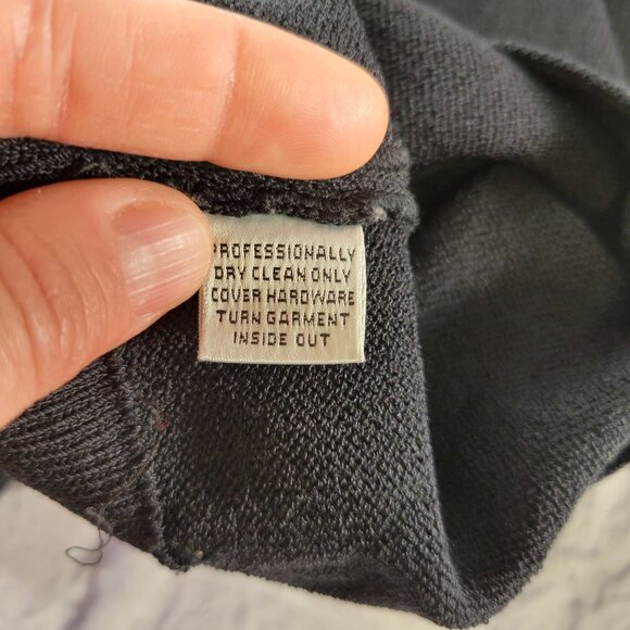 St John Women 2-Piece Knit Set Sz L Black Sleeveless Top & Elastic Waist Pants - Picture 12 of 13